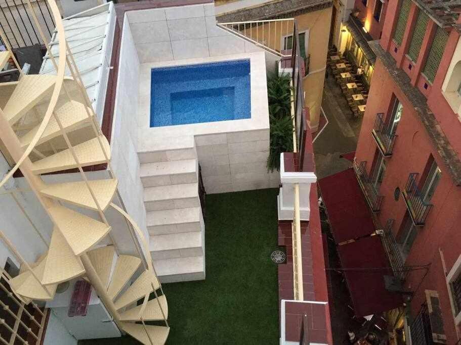 Atico Con Piscina Junto Catedral De Sevilla Luaran gambar