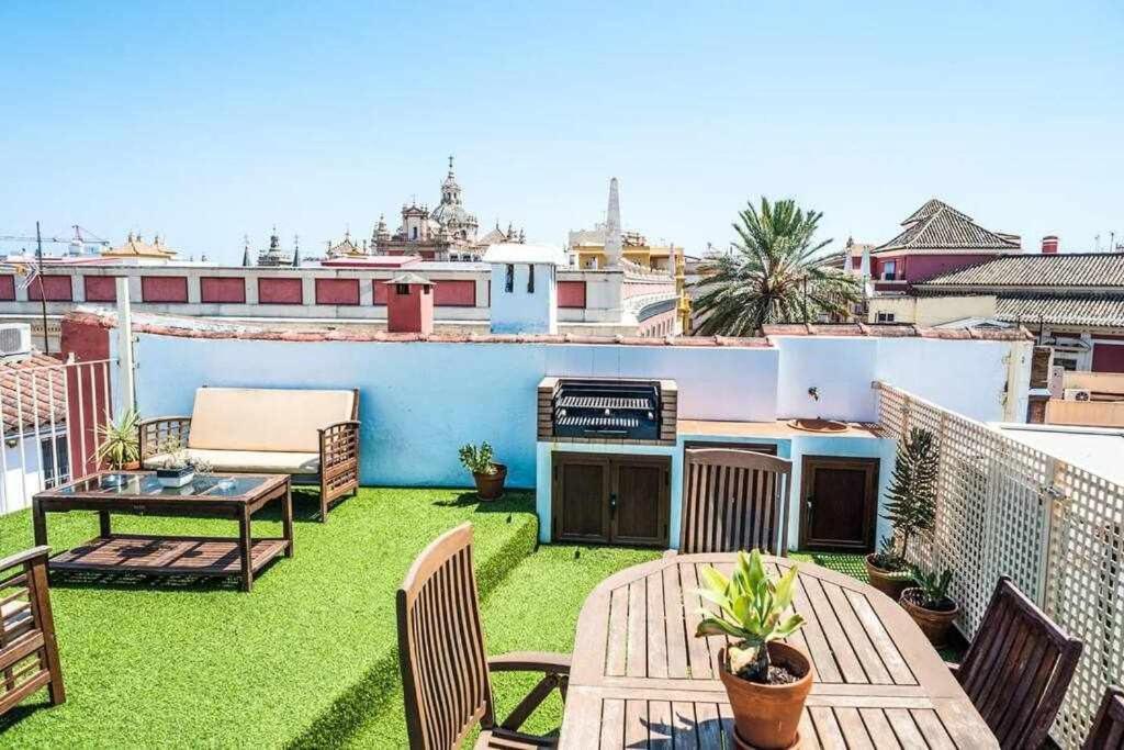 Atico Con Piscina Junto Catedral De Sevilla Luaran gambar