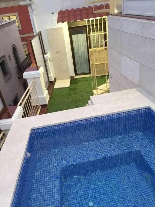 Atico Con Piscina Junto Catedral De Sevilla Luaran gambar