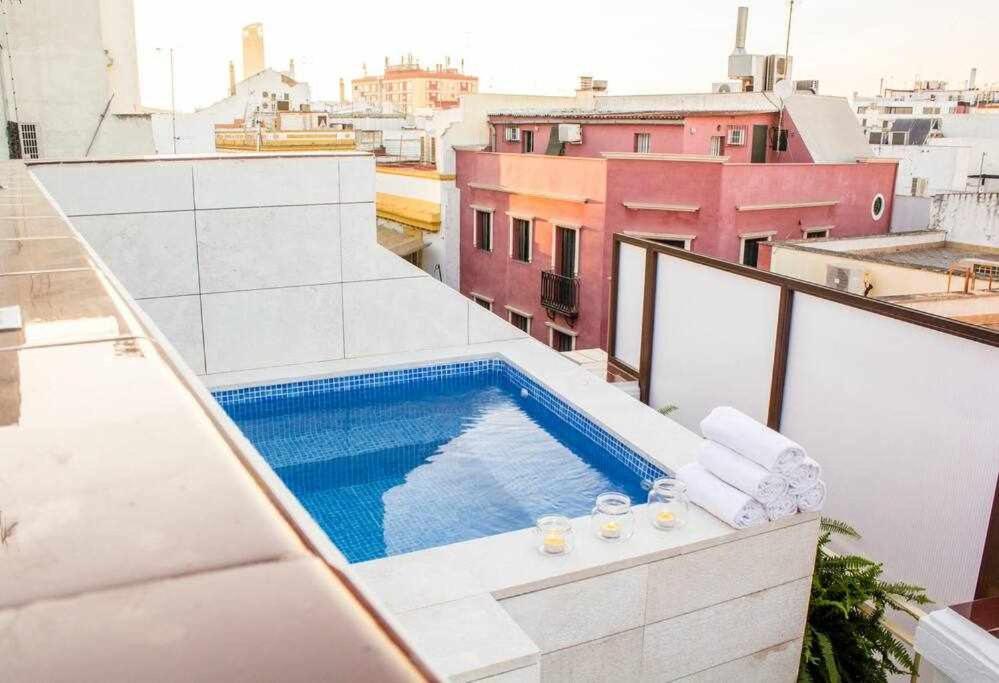 Atico Con Piscina Junto Catedral De Sevilla Luaran gambar