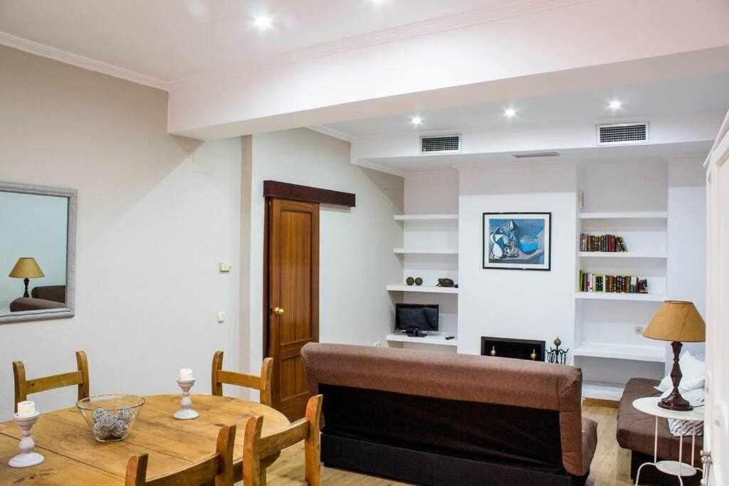 Atico Con Piscina Junto Catedral De Sevilla Luaran gambar