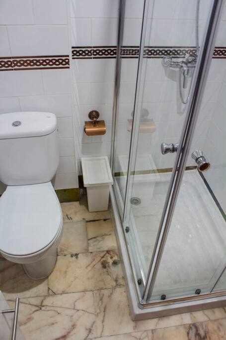 Atico Con Piscina Junto Catedral De Sevilla Luaran gambar