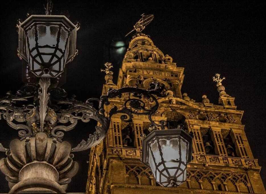 Atico Con Piscina Junto Catedral De Sevilla Luaran gambar